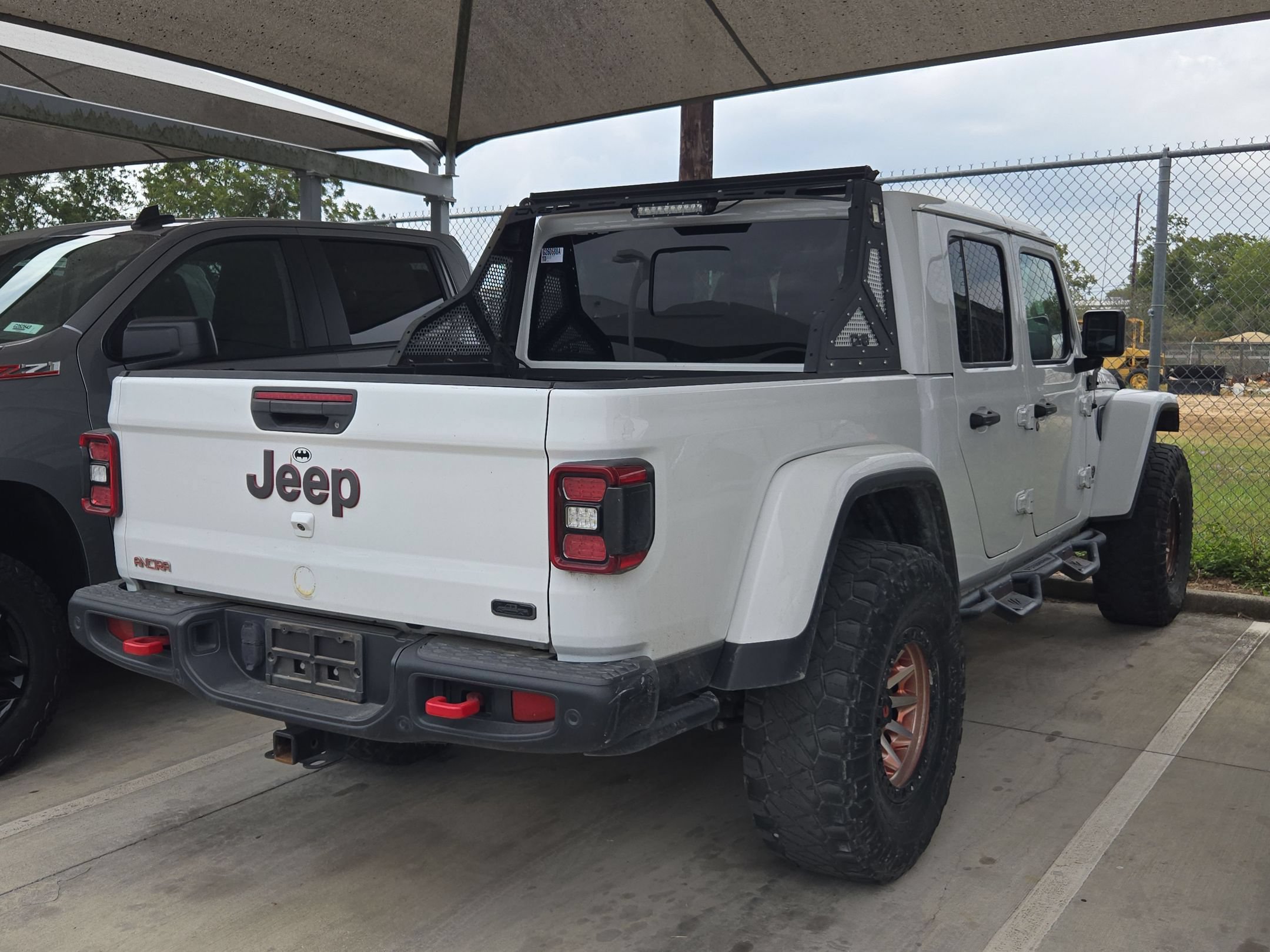 Used 2020 Jeep Gladiator Rubicon AWD/4WD image 6