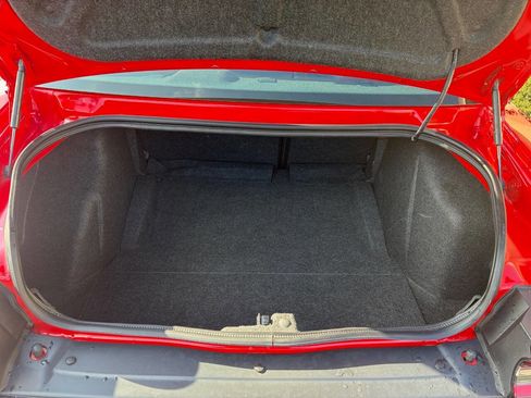 Used 2015 Dodge Challenger SRT Hellcat image 13