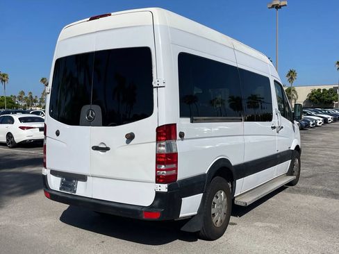 Used 2010 Mercedes-Benz Sprinter 2500 image 5