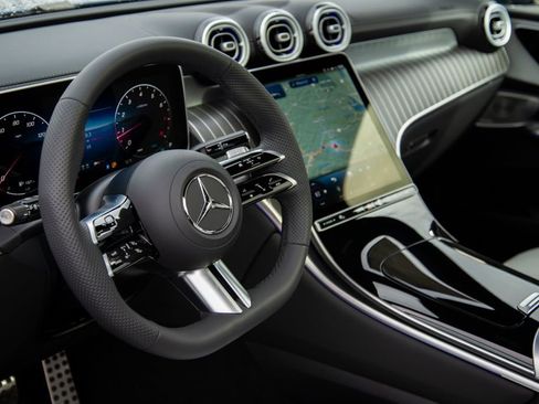 New 2026 Mercedes-Benz GLC 300 4MATIC image 2