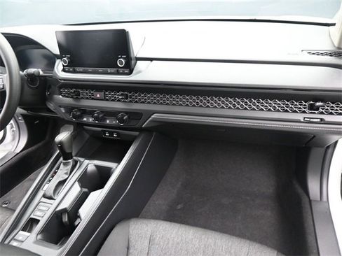 Used 2025 Honda Accord LX image 2