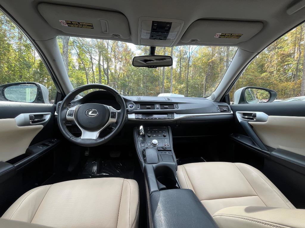 Used 2011 Lexus CT 200h Premium w/ Premium Audio Pkg FWD image 34