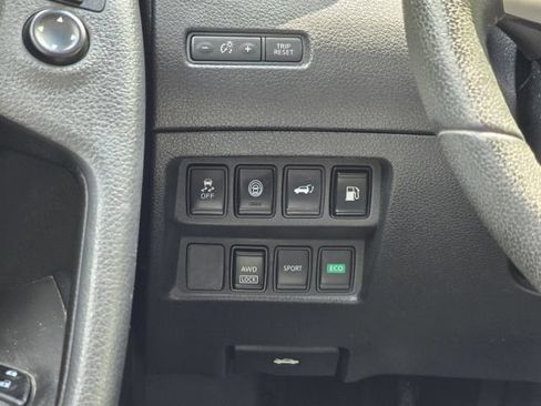 Used 2019 Nissan Rogue SV AWD/4WD image 20