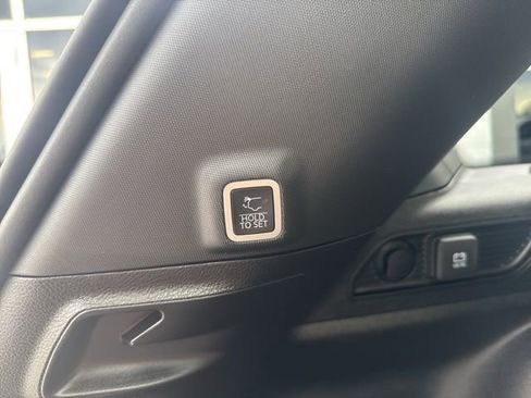 Used 2023 Jeep Grand Cherokee Altitude image 30