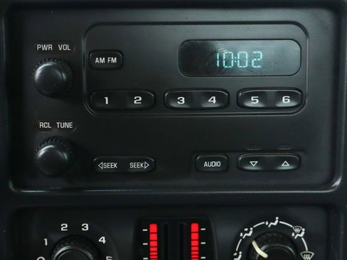 Used 2004 Chevrolet Silverado 3500 W/T image 25