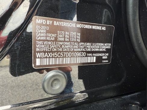 Used 2013 BMW 528i xDrive Sedan image 38