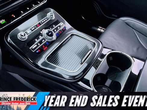 Used 2022 Lincoln Nautilus Reserve image 14