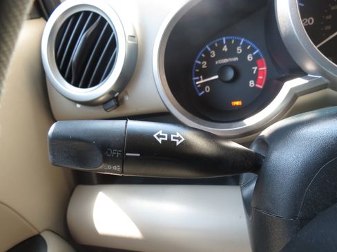 Used 2010 Honda Element LX image 13