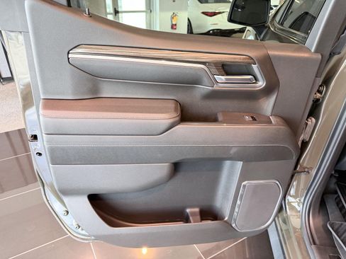 Used 2023 Chevrolet Silverado 1500 LT AWD/4WD image 22
