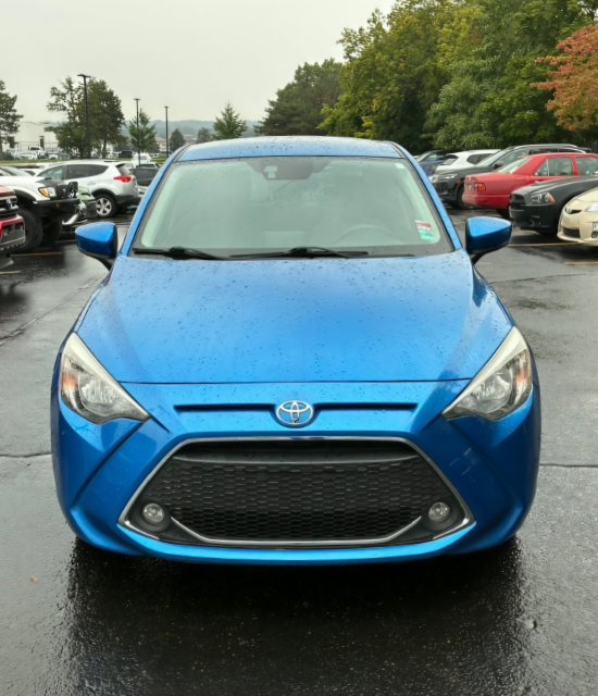 Used 2019 Toyota Yaris LE FWD image 2