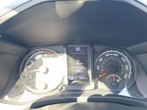 Used 2022 Toyota Tacoma SR image 18