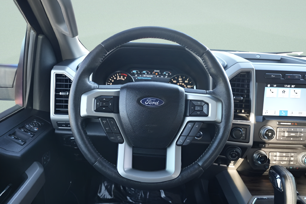 Used 2018 Ford F150 Lariat w/ Equipment Group 502A Luxury AWD/4WD image 17