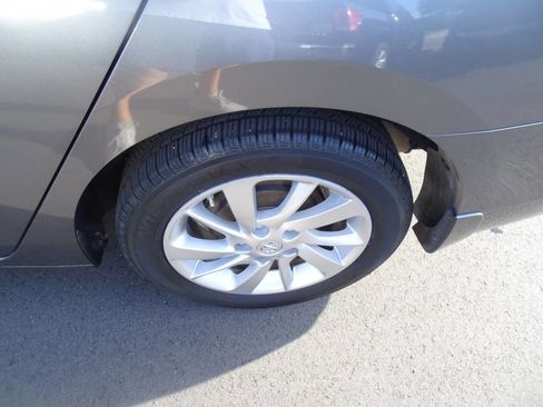 Used 2015 Nissan Sentra SV w/ Style Package image 12