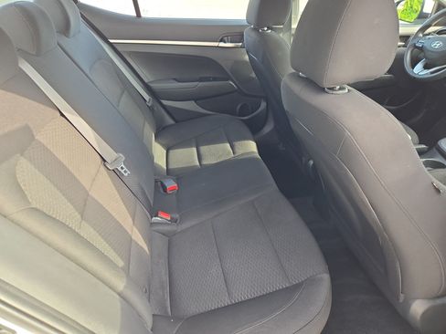 Used 2020 Hyundai Elantra SE w/ Cargo Package (C1) FWD image 28