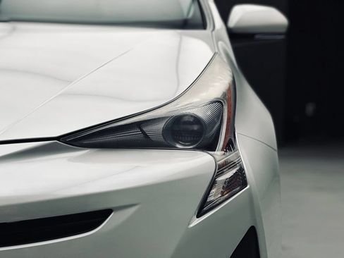 Used 2016 Toyota Prius Four w/ Advanced Technology Package FWD image 13