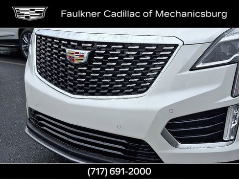 New 2025 Cadillac XT5 Premium Luxury AWD/4WD image 9