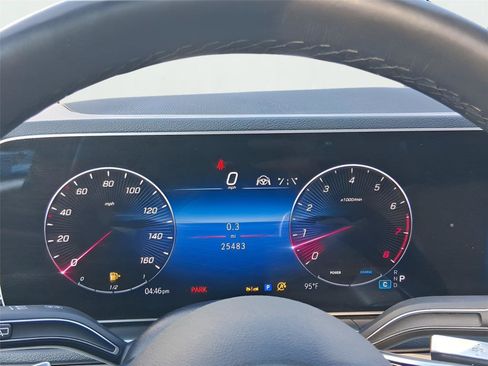 Used 2025 Mercedes-Benz GLE 350 4MATIC image 21