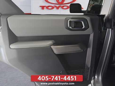 Used 2023 Ford Bronco Black Diamond AWD/4WD image 22