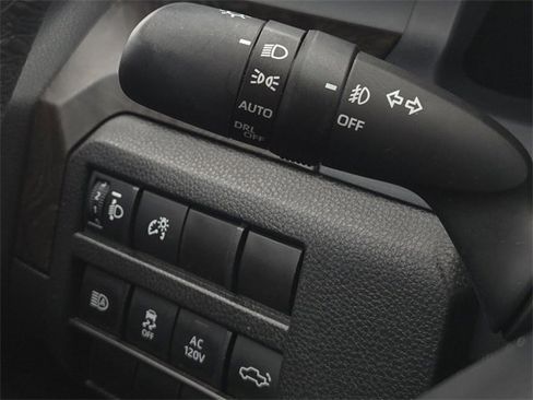 Certified 2024 Toyota Tacoma Limited w/ Limited Package (LT) image 28