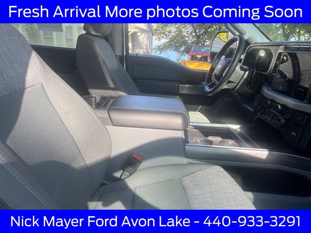 Used 2024 Ford F250 XLT w/ Black Appearance Package AWD/4WD image 17