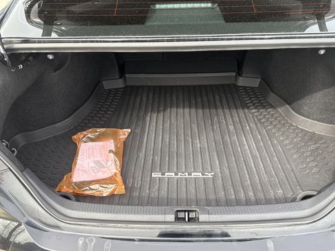 Used 2025 Toyota Camry SE image 25