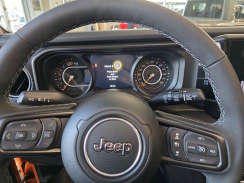 New 2025 Jeep Wrangler Unlimited Rubicon w/ Technology Group image 8