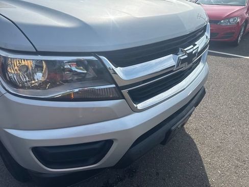 Used 2020 Chevrolet Colorado W/T w/ WT Convenience Package RWD image 34