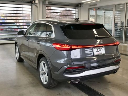 New 2025 Audi Q5 Prestige image 4