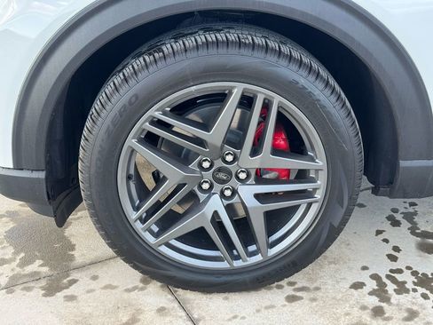 New 2026 Ford Explorer ST w/ Sun And Sound Package image 7