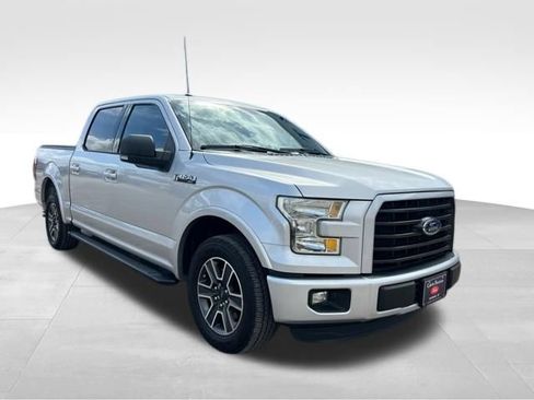 Used 2016 Ford F150 XLT w/ Equipment Group 302A Luxury image 3