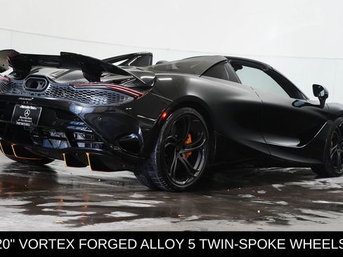 Used 2025 McLaren 750S Spider image 7