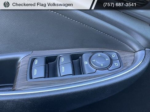 Used 2024 Chevrolet Malibu LT image 15