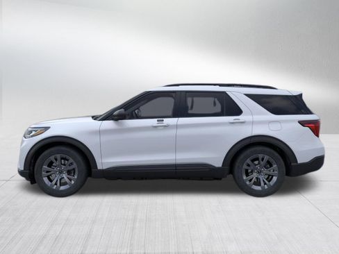 New 2026 Ford Explorer Active image 5