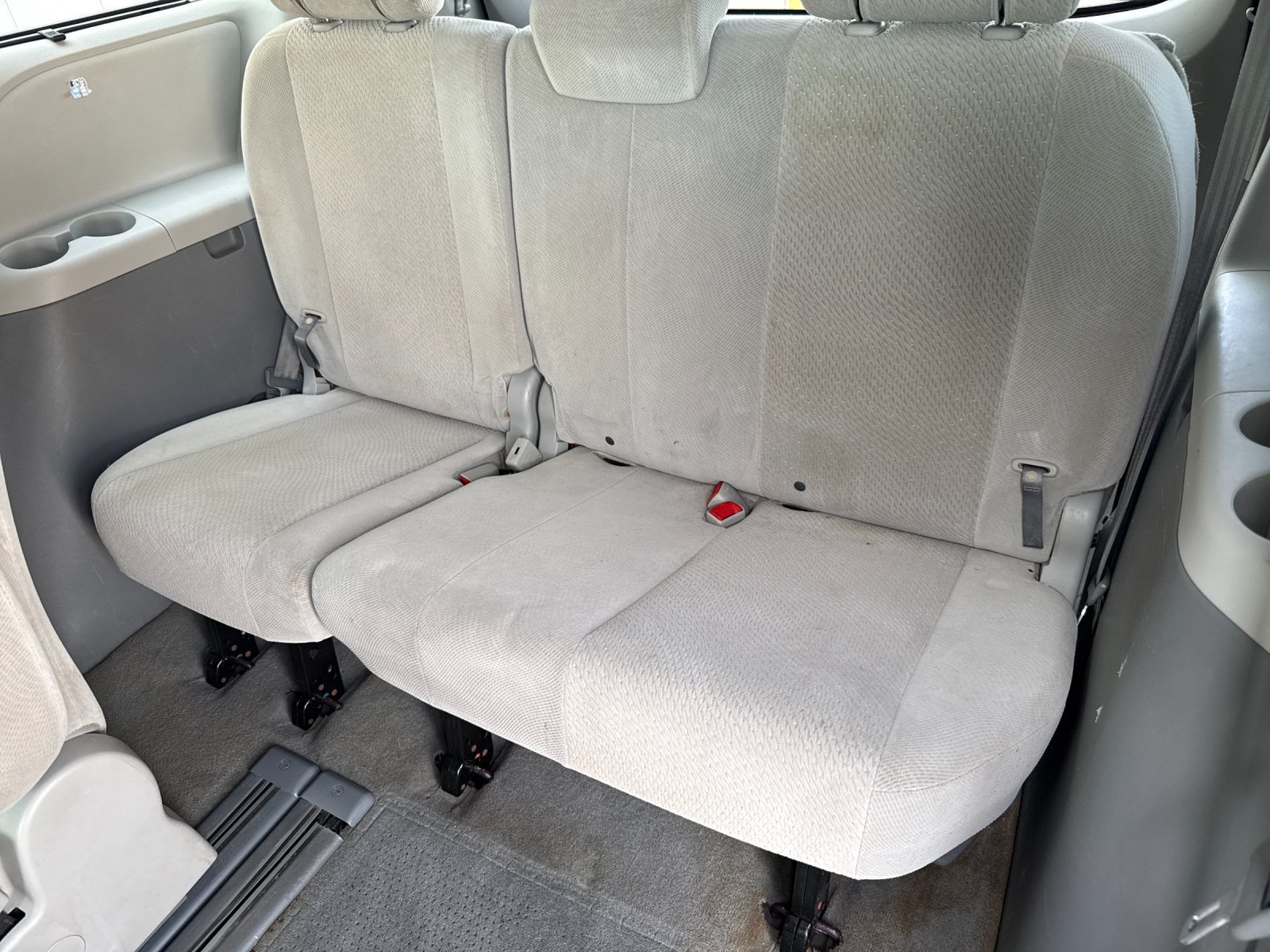 Used 2012 Toyota Sienna LE FWD image 14