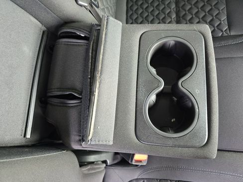 Used 2019 Chevrolet Blazer LT FWD image 16