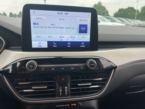 Used 2022 Ford Escape SE FWD image 17