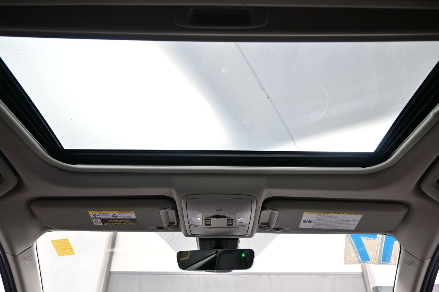 Used 2017 Toyota RAV4 Limited w/ Carpet Mat Package AWD/4WD image 21