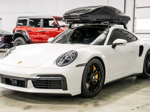 Used 2022 Porsche 911 Turbo S image 5