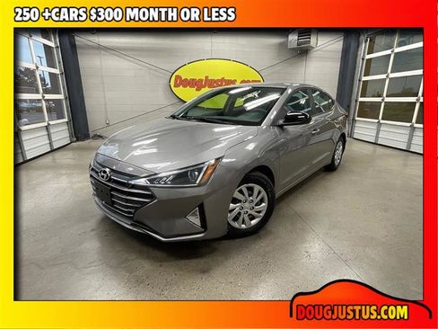 Used 2020 Hyundai Elantra SE w/ Cargo Package (C1) image 1