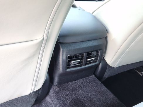 Used 2014 Lexus IS 250 w/ F-Sport Package RWD image 40