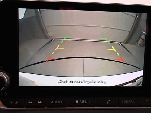 Used 2025 Nissan Sentra SV FWD image 22
