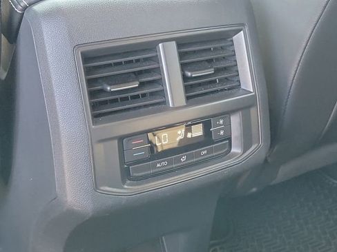 Used 2022 Volkswagen Atlas SE image 25