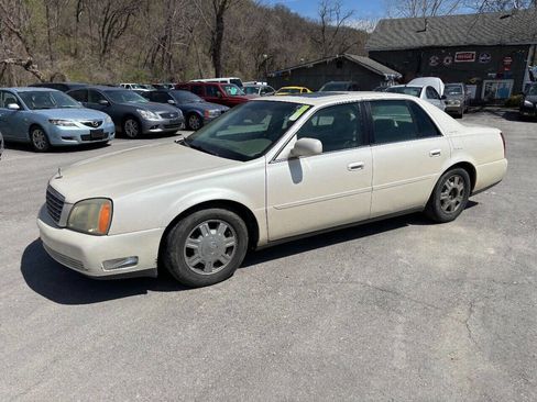 Used 2003 Cadillac De Ville image 1
