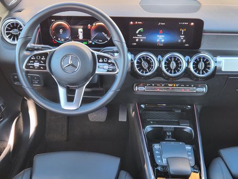 Certified 2023 Mercedes-Benz EQB 250+ image 28