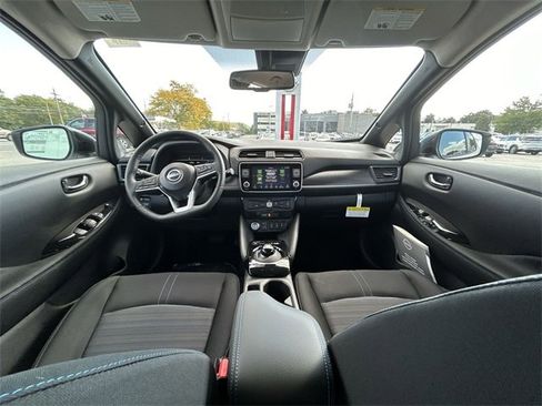 Used 2024 Nissan Leaf SV Plus image 12