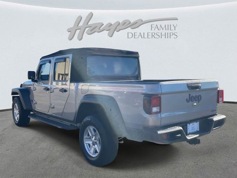 Used 2020 Jeep Gladiator Sport w/ Quick Order Package 24S image 32