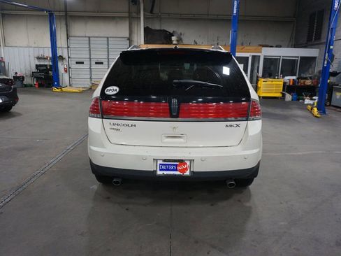 Used 2008 Lincoln MKX 2WD image 17