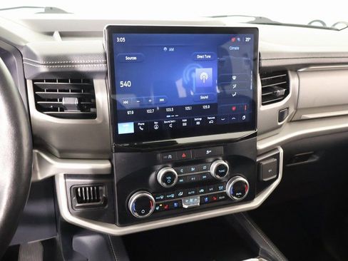 Used 2024 Ford Expedition Max XLT image 5