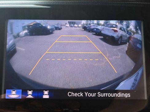 Used 2017 Honda Pilot Touring image 23