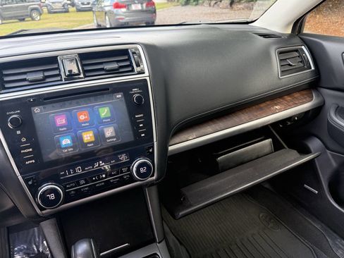 Used 2018 Subaru Outback 2.5i Limited w/ Popular Package #2 image 8